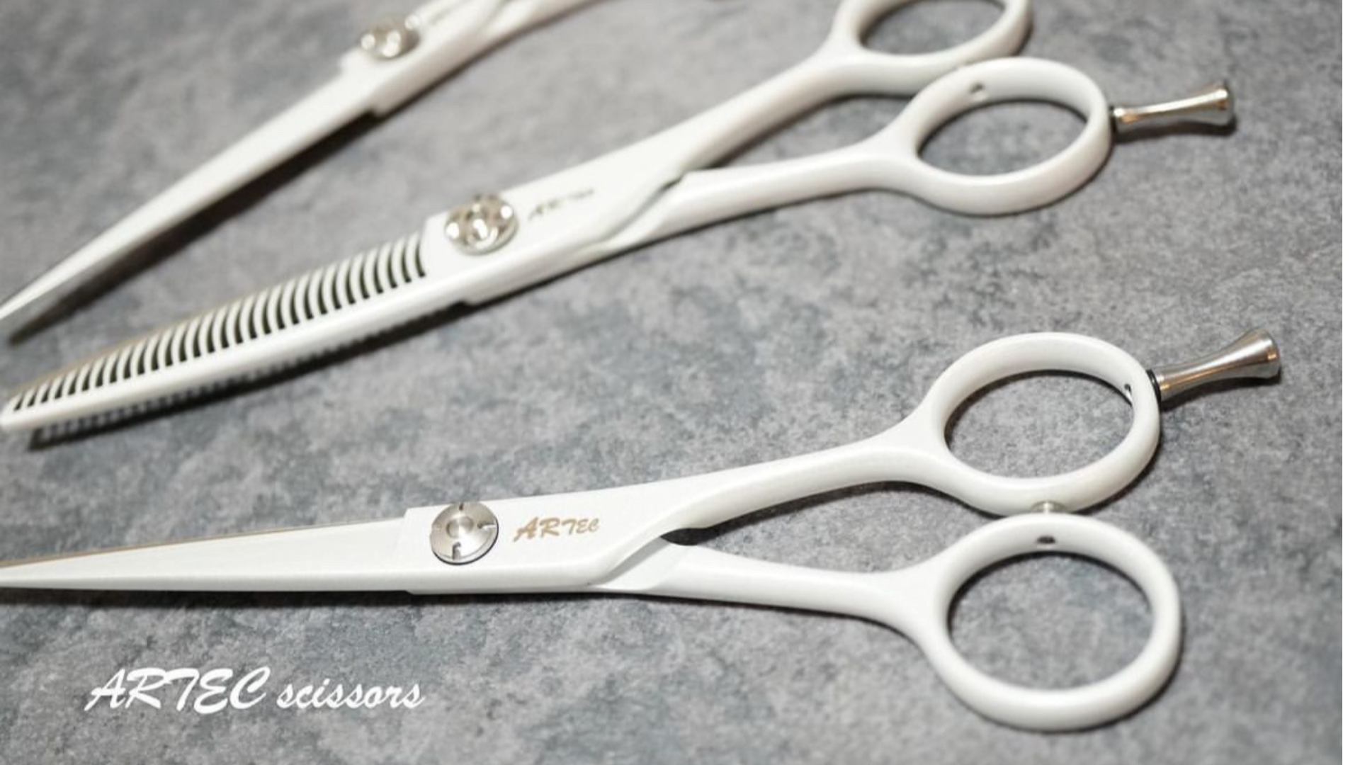 【年内のはさみ研ぎについて】
12月21日受付分までは、年内26日以降にお引渡しとなります。